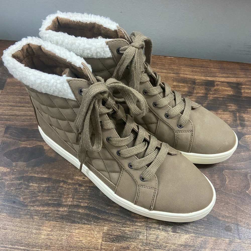 Wonderly Quilted High-Top Sneakers - Brown